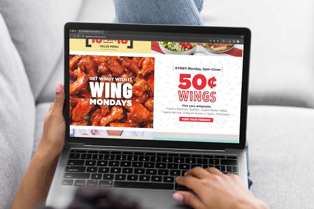 Monday Restaurant Deals: $0.50 Wings at TGI Fridays card image