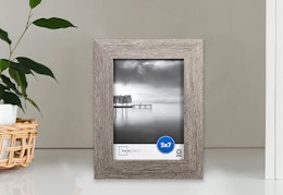 Grab a 5" x 7" Picture Frame for Just $1.88 at Walmart (Reg. $6.05) card image