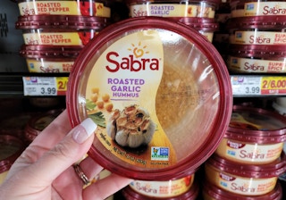 kroger sabra hummus roasted garlic 2021 sv 1620842552 1620842552