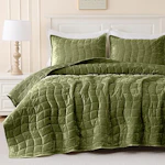 Velvet Quilt Set