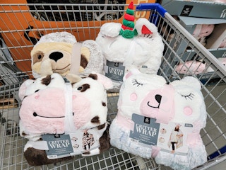 critter wraps in a cart