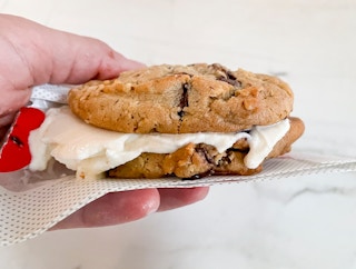 chick-fil-a-secret-menu-cookie-sandwich-2021-08