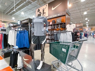 dicks sporting goods nike display with cart