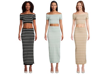 No Boundaries Juniors’ Top and Skirt Set