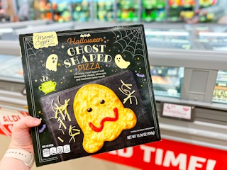 aldi-finds-092524-halloween-ghost-pumpkin-shaped-pizza-kcl-4