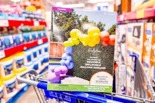 sam's club partyaire balloon garland sitting on shopping cart