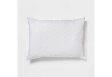 Room Essentials Bed Pillow