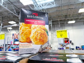 sams-club-red-lobster-cheddar-bay-biscuit-mix-2