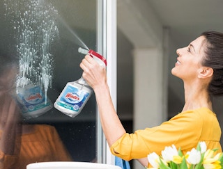 amazon windex vinegar glass cleaner 2022 2 1650372890 1650372890
