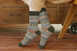 Woman wearing the Senker Fashion Wool Socks.