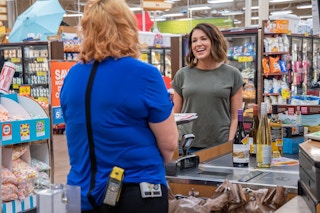 20190515 kcl joanie heather kroger fredmeyer checkout 0627 1559663525