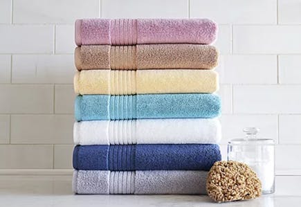 Liz Claiborne Bath Towel