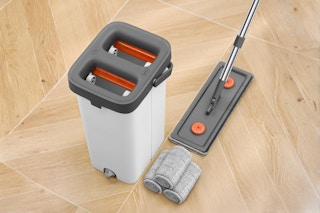 B0DPWXPDMV Mop with wringer bucket