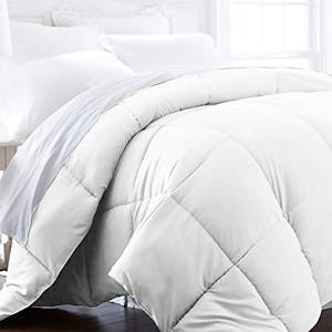 Beckham Hotel Collection Comforter