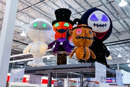 costco-halloween-pop-up-friends