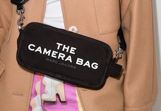 marc-jacobs-camera-bag-2023-1