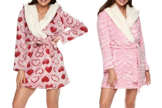 walmart-sleep-and-co-sherpa-robe-b-2022
