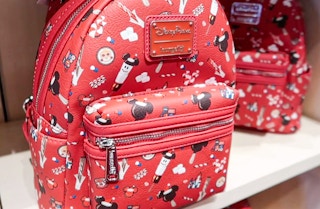 disney-parks-loungefly-christmas-2021-1-2