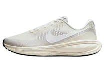 Nike Women's Revolution 8 Shoes