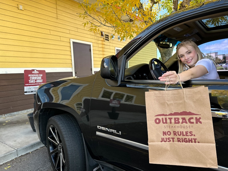 outback-steak-house-to-go-pickup-kcl-model