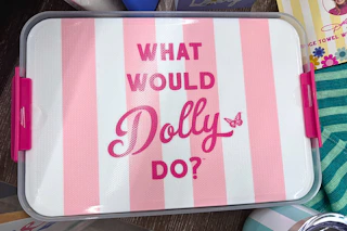dollar general dolly parton lunchbox