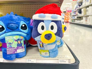 target-deals-bluey-hooded-blanket-kcl-4