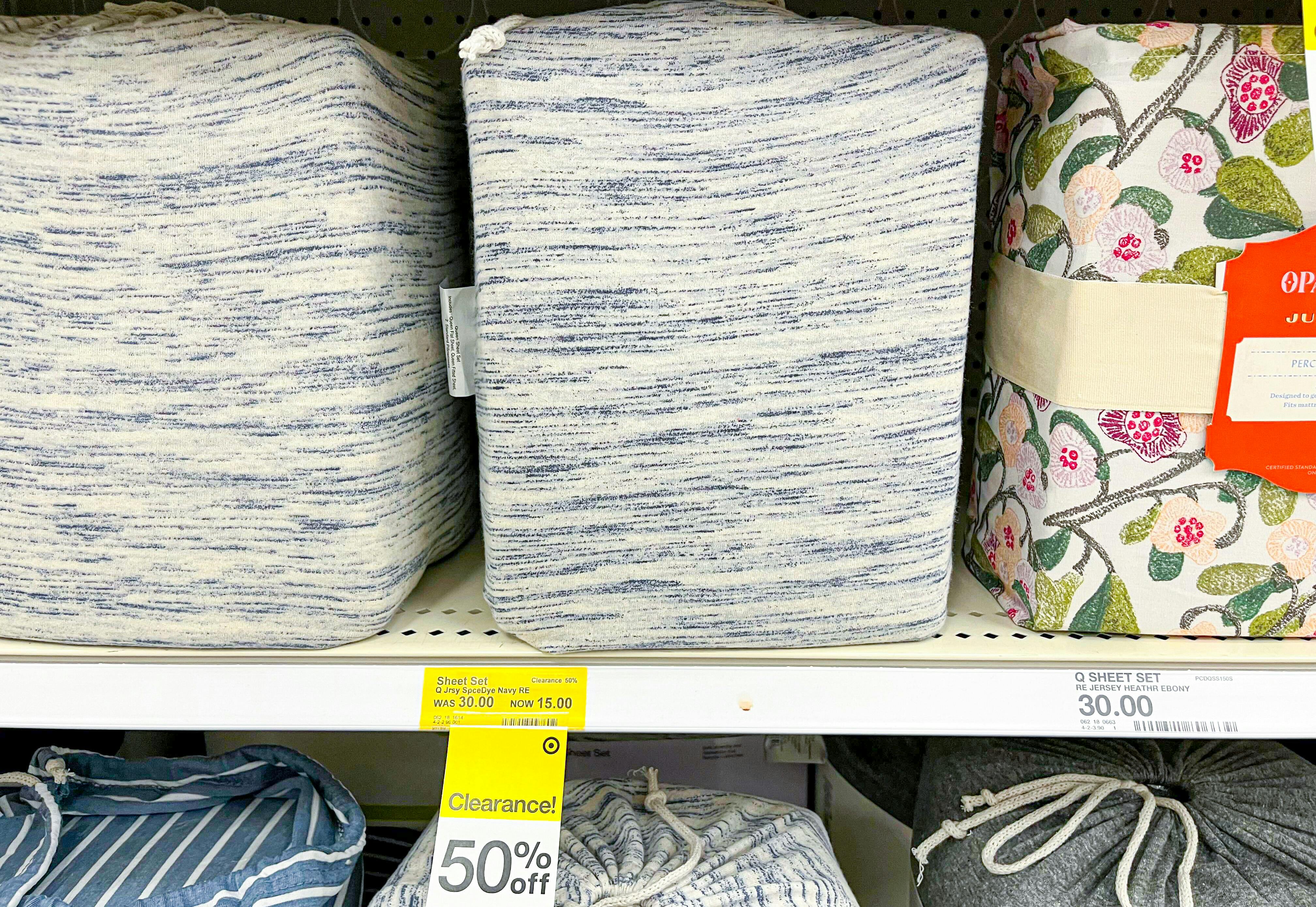 Room Essentials Sheet Set