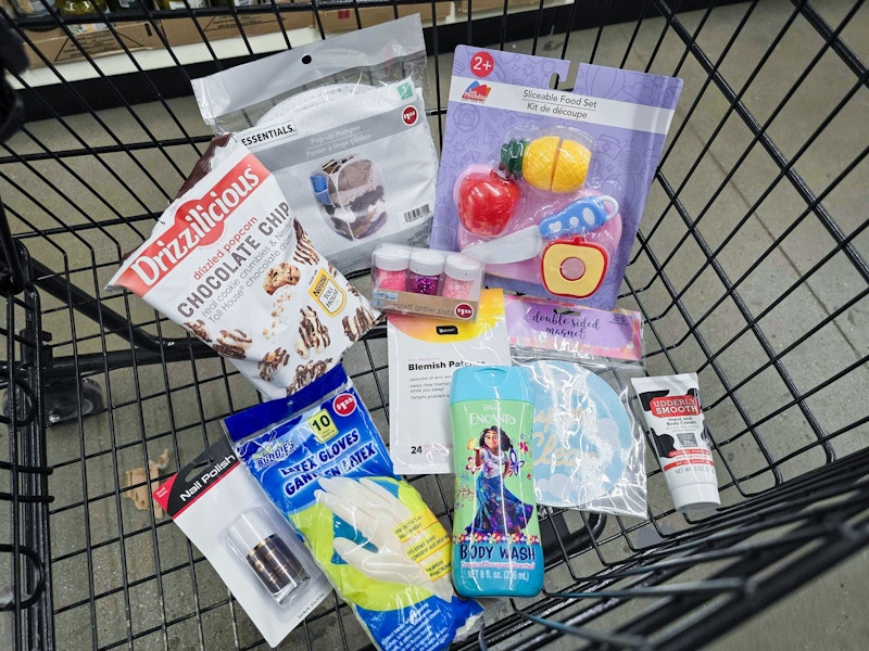 10 items in a dollar tree cart
