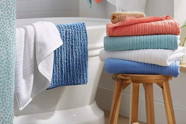 Get 2 Quick-Drying Bath Towels for Only $11 at Macy's card image