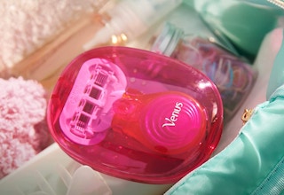 a pink mini razor