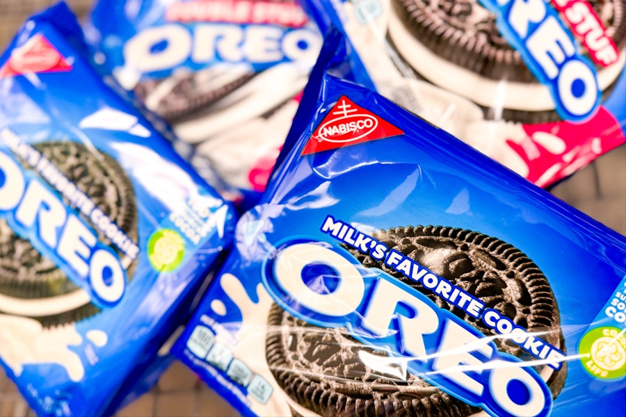 packs of oreo cookies