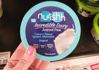 kroger nurishh cream cheese tub sv 1683737624 1683737625