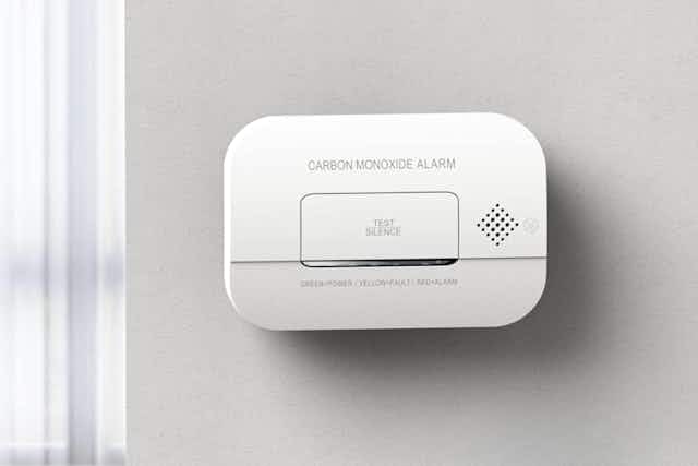 Top-Rated Carbon Monoxide Detector, Under $10 on Amazon card image