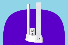 Stock image Utiltech Light Bar Set (stock photo) with charging station & remote control