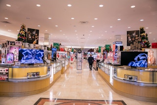 Entrance to a Dillards Store