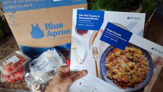 blue apron box kcl june10 2022 d 1654885783 1654885783