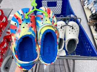 academy crocs fleece lined in buggy