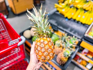 del-monte-fresh-pineapples-target1