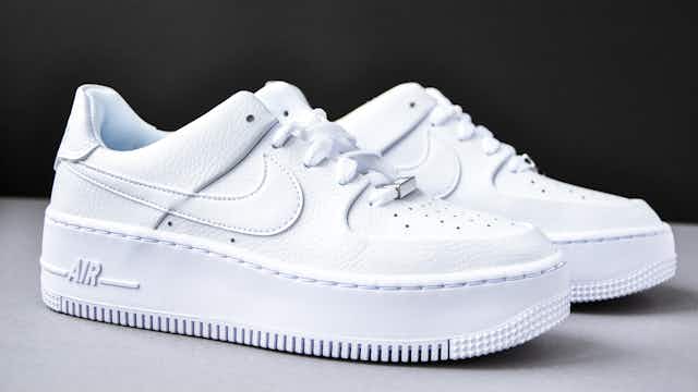 How to Clean Air Force Ones in 4 Easy Steps card image