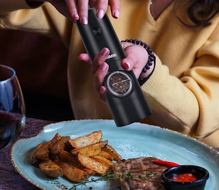 electric salt and pepper grinder