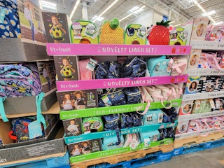 a variety of lunch boxes at sam's club