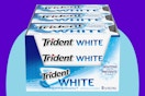 Trident White Peppermint Sugar-Free Chewing Gum on a blue background.