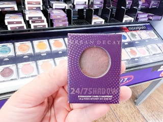 macys urban decay 10 days glam eye shadow 24 7 3 081622 1660657394 1660657394
