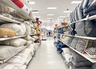 pillow target 2022 3 1642692800 1642692800