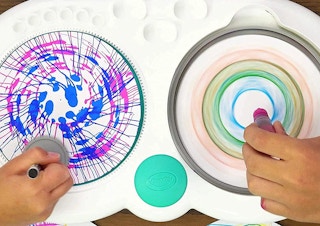 amazon crayola art station 2022 2 1673120734 1673120734