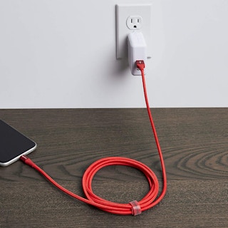 amazon basics phone charger 1655905423 1655905423