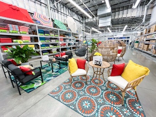 walmart patio area photo 2023 1679320370 1679320370