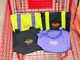 trader-joes-mini-halloween-totes-2