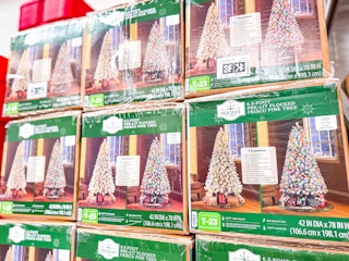 walmart-holiday-time-6.5-ft-christmas-tree-black-friday-2025-kcl-1