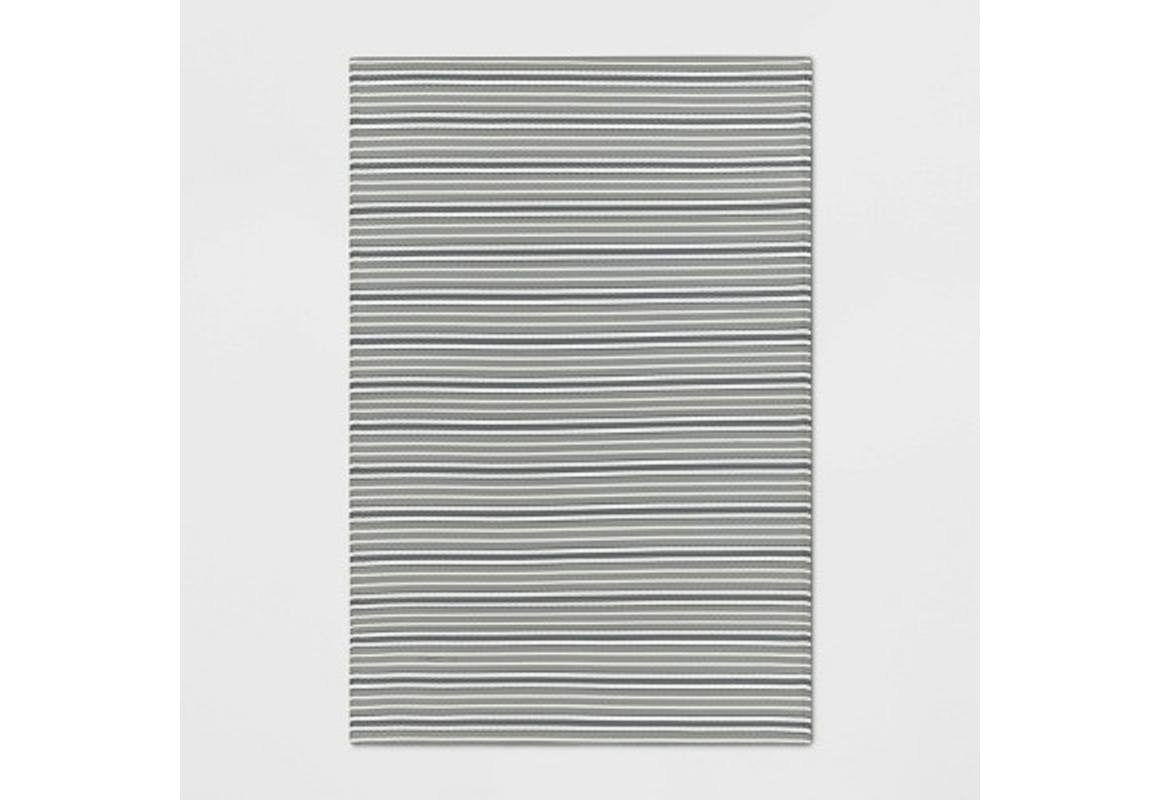Room Essentials Patio Rug